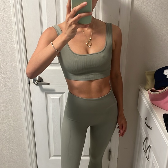 Set Active Set - Sage - Small - Picture 1 of 7